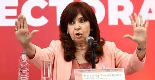 Cristina presentó un recurso para impedir que el Gobierno le quite su jubilación de&nbsp;privilegio