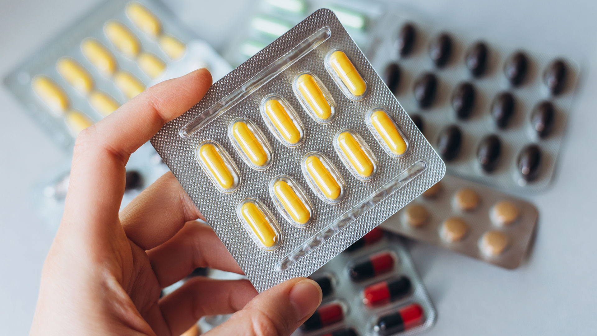 Decreto 1024: Nuevas reglas para medicamentos de venta libre en farmacias