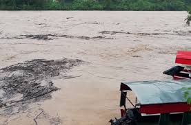 Gran crecida del Río Bermejo: Imposible pasar a Bolivia por el Puerto de&nbsp;Chalanas: