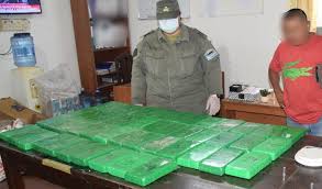 Plan Güemes: Las fotos de los ladrillos de cocaína secuestrados a los «chancheros»