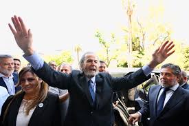 El exjuez de la Corte Suprema, Juan Carlos Maqueda, sostuvo que Milei “hiere la&nbsp;democracia”