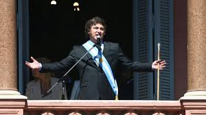 Milei regresa a la Argentina con una agenda centrada en reformas y alianzas&nbsp;internacionales