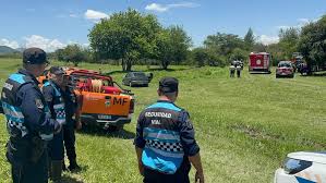 Así fue el mega operativo de rescate por la caída de una avioneta en zona norte