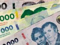 Fuerte caída del efectivo: los billetes en circulación se redujeron casi a la mitad desde&nbsp;2024