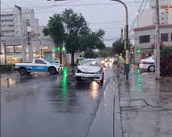 Tránsito cortado por un choque en Vicente López y Entre Ríos