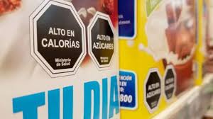 Cambios en el etiquetado frontal: los alimentos que perderán octógonos negros
