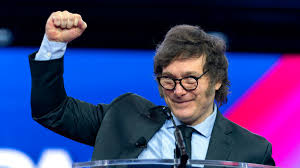 La Libertad Avanza sacaría más del 42% de los votos en las elecciones, según una encuesta: el kirchnerismo llegaría al 26% y el PRO al&nbsp;7%