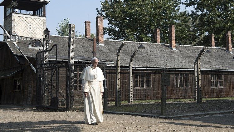 Shoah, el Papa: que no se olvide el horror, que no arraigue más el antisemitismo