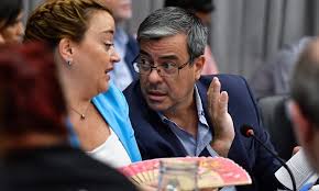 El peronismo busca quitarle a Javier Milei las facultades delegadas que le otorgó el Congreso