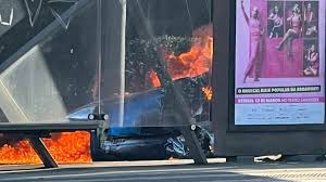 Tragedia en San Pablo: una avioneta se estrelló en plena avenida y murieron al menos dos&nbsp;personas