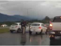 Fuerte choque en Circunvalación Oeste: dos vehículos&nbsp;destrozados