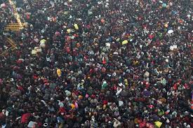 Tragedia en un festival religioso en la India: al menos 15 muertos por una&nbsp;estampida