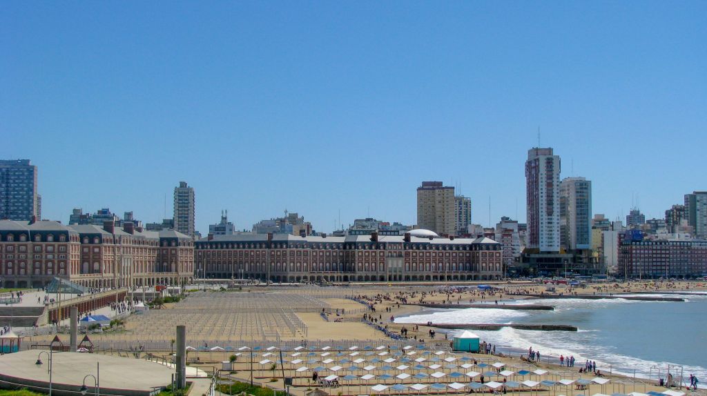 Febrero con clases y sin carnaval: a quiénes apuntan los hoteleros para sostener las reservas en el&nbsp;verano