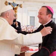 Condenado por abusos sexuales, Zanchetta obtuvo un nuevo permiso para seguir en Roma