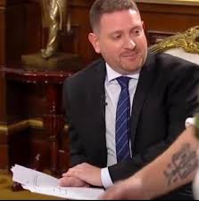 El tatuaje que delata: Santiago Caputo, $Libra y la estafa cripto que sacude a&nbsp;Milei