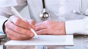 La Cámara de Comercio denunció que circulan más certificados de médicos truchos (y la mayoría son para justificar las inasistencias laborales)