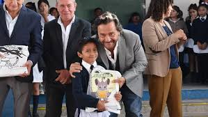 Gustavo Sáenz inició la entrega en Salta de más de 185.000 manuales y más de 265.000 kits&nbsp;escolares