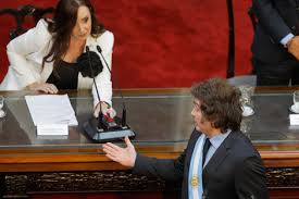 “No te apures”: Milei cruzó a Villarruel antes de terminar su discurso en el Congreso