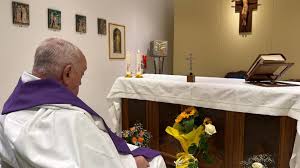 El Vaticano difundió la primera foto de Francisco desde su internación