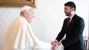 La salud del Papa Francisco: el Gobierno envió al secretario de Culto al Vaticano