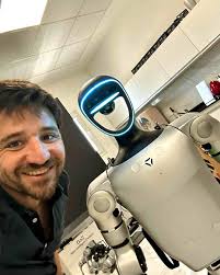 Importan robots humanoides de China y los entrenan en Córdoba: cuánto&nbsp;cuestan