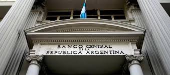 El Banco Central dispuso nuevos controles cambiarios para ejecutivos bancarios