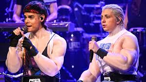 VIDEO | El increíble show de Ca7riel y Paco Amoroso en el programa de Jimmy Fallon