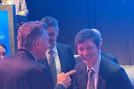 El encuentro entre Mauricio Macri y Santiago Caputo en la cena de la Fundación&nbsp;Libertad
