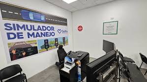 Inauguran el simulador para rendir el examen de conducir en zona sur