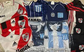 El boom de las camisetas de fútbol chinas en la Argentina: cómo se organizan los hinchas para&nbsp;conseguirlas