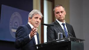 Anuncio «bomba»: cuándo quiere lanzar el Gobierno la «remonetización» y la traba que busca resolver&nbsp;contrarreloj