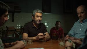 «Una obra maestra de la ciencia ficción»: japoneses aprenden a jugar al truco por El&nbsp;Eternauta