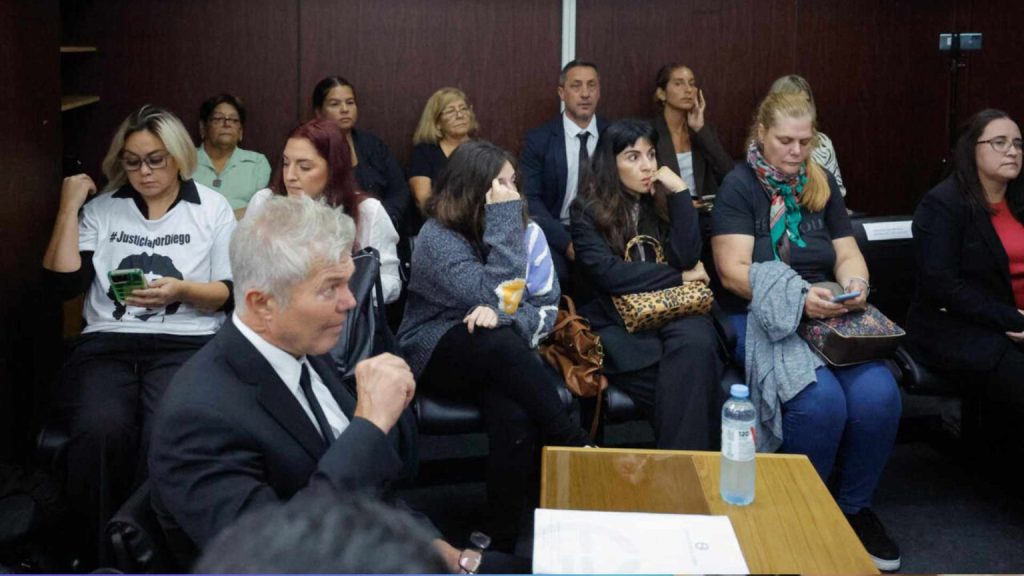 Denuncian que una productora podría estar realizando un documental sobre el juicio por la muerte de&nbsp;Maradona