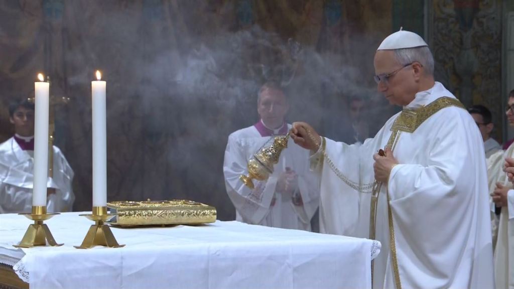 León XIV agradeció a Francisco en su primera misa y llamó a la unidad de la&nbsp;Iglesia