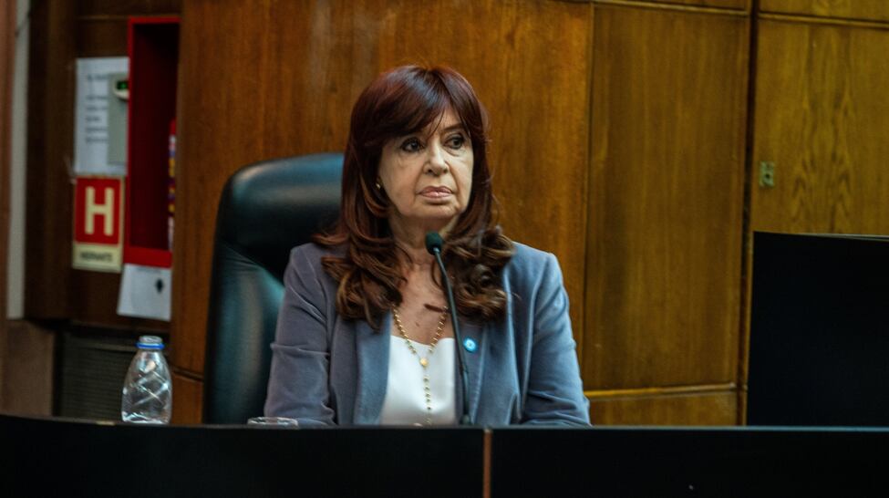 La lista sorpresa de Cristina Kirchner para octubre y los aliados inesperados de Kicillof contra&nbsp;Máximo