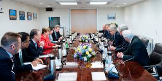 Tras la visita del FMI, el Gobierno defendió la flotación y minimizó la salida récord de dólares por&nbsp;turismo