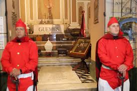 Los infernales realizan la Guardia de Honor a Güemes en la Catedral de&nbsp;Salta