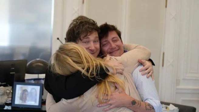 Tregua entre Santiago Caputo y Karina Milei: así funciona la mesa de campaña para las elecciones de&nbsp;septiembre