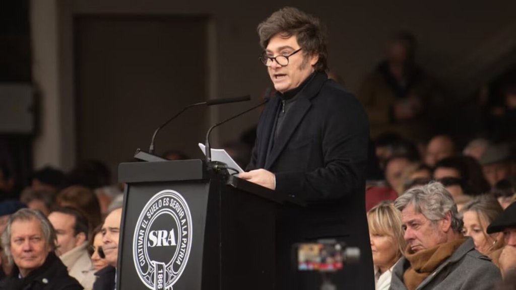 Javier Milei anunció en La Rural una baja histórica de retenciones y prometió que será&nbsp;“permanente”