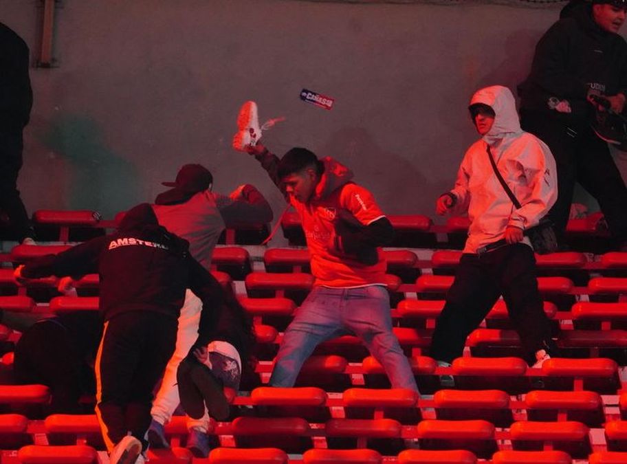 La Conmebol rompió el silencio tras los salvajes incidentes en Independiente-Universidad de Chile: el&nbsp;comunicado