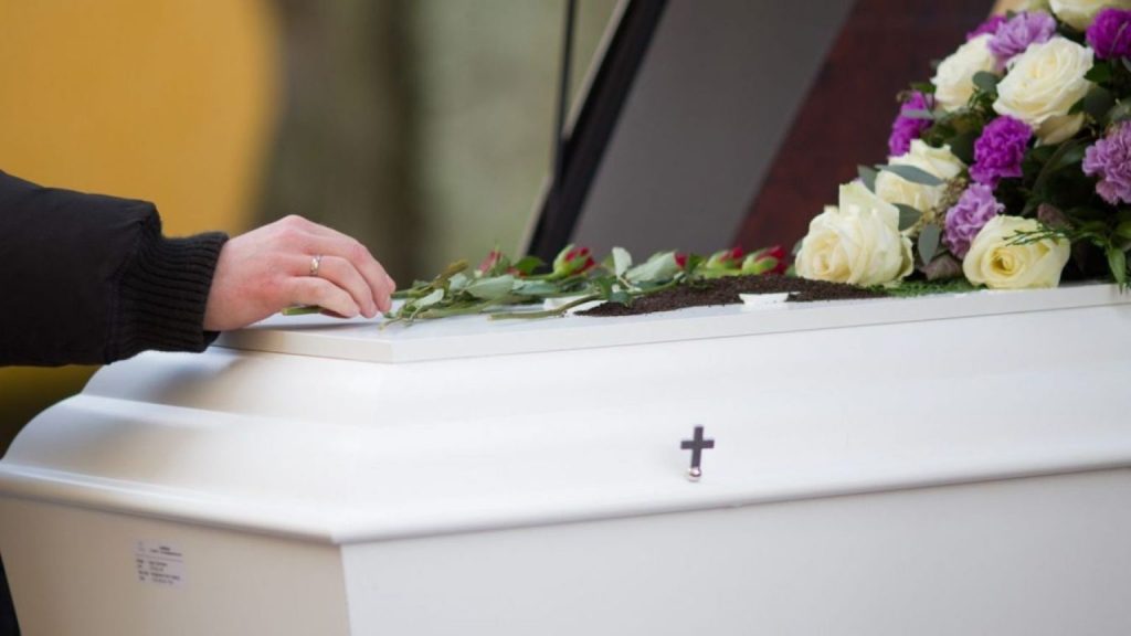 Insólita situación en Tucumán: estaba siendo velado cuando gritó “¡estoy&nbsp;vivo!”