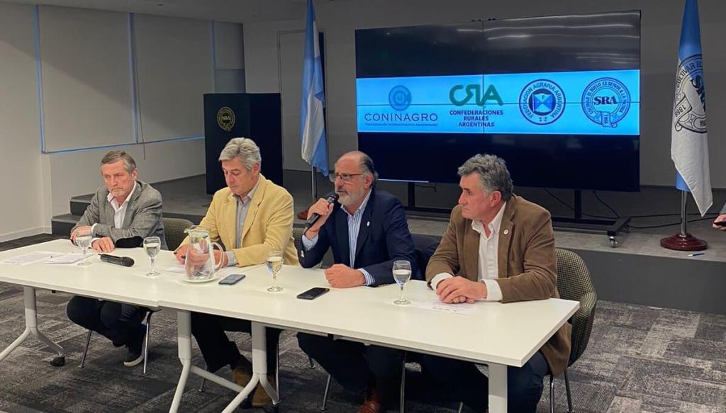 La Mesa de Enlace se reunió con el Gobierno y pidió que la quita de retenciones sea&nbsp;permanente