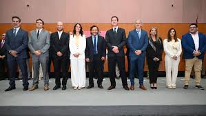 Sáenz evalúa reducir los ministerios y reestructurar el&nbsp;gabinete