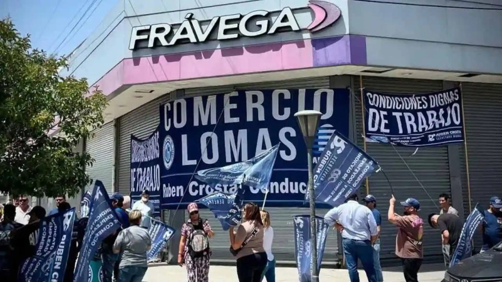 Frávega, en crisis: cierra más locales y es una de las empresas más denunciadas de&nbsp;Argentina