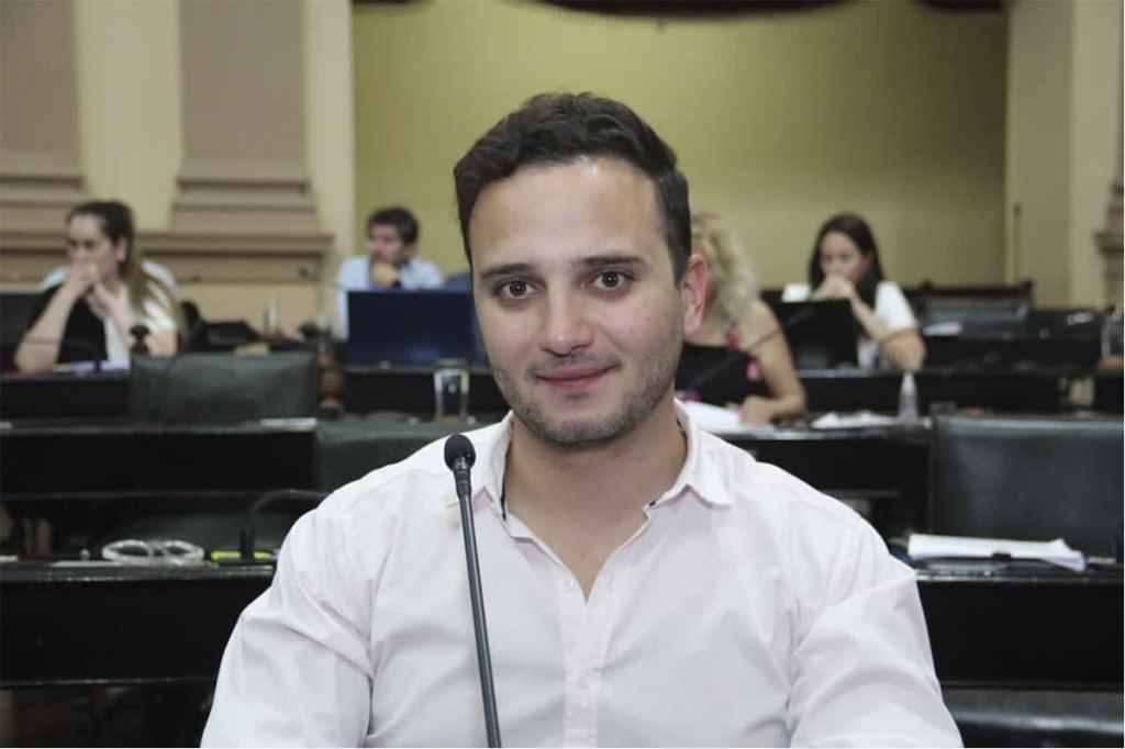 Omar Exeni busca sancionar a padres por casos de bullying en Salta