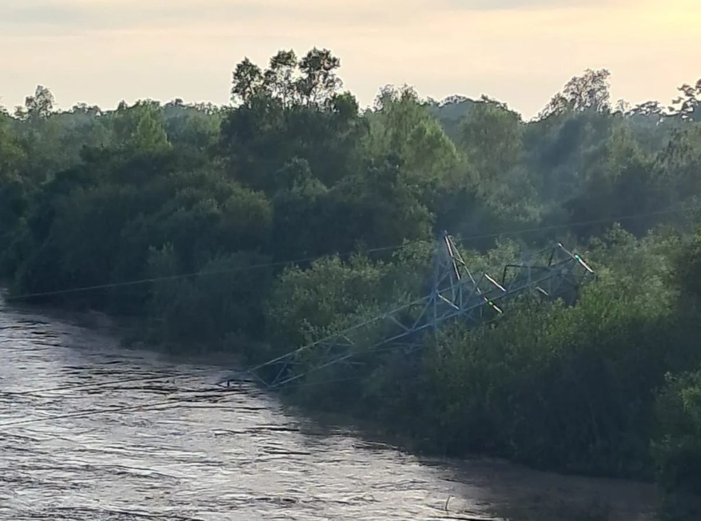 Corte eléctrico regional por el colapso de una estructura de&nbsp;TRANSNOA