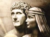 Cleopatra, de Julio César a Marco Antonio: un amor prohibido, un romance escandaloso y la creación de un&nbsp;mito