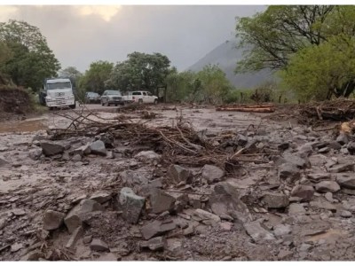 Por derrumbes, está cortada “La Cuesta del Obispo” y advierten por aquaplaning en las&nbsp;rutas