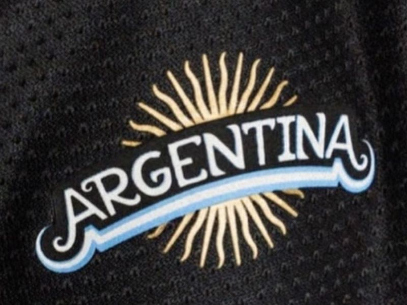 La nueva camiseta alternativa de la Selección Argentina para el Mundial 2026: cómo es y cuánto&nbsp;cuesta