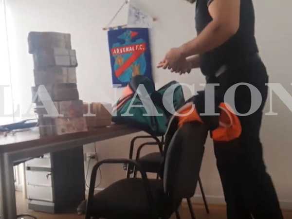 El insólito “jenga de billetes” de la AFA: fajos, bolsos y depósitos bajo la&nbsp;lupa